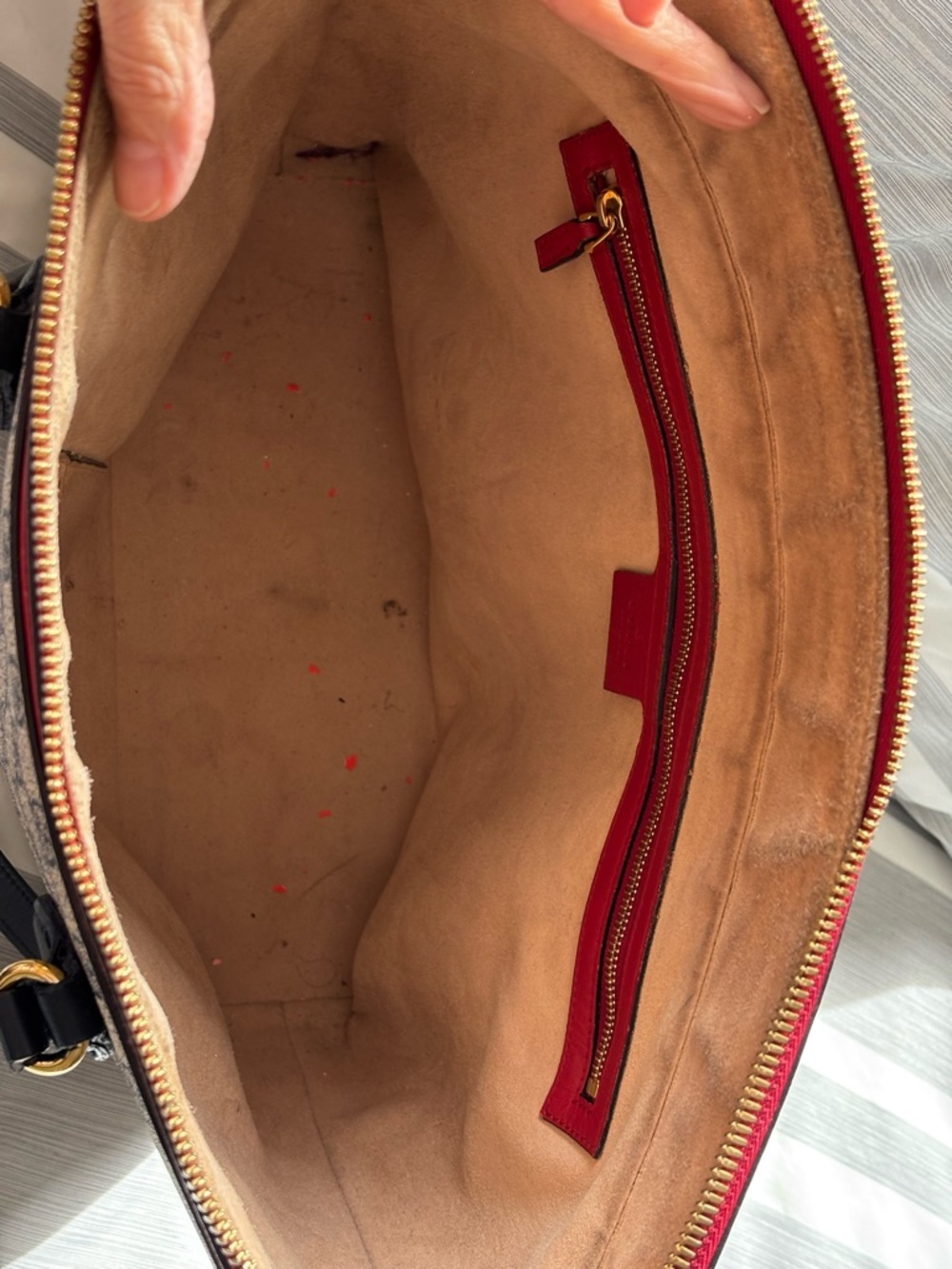 Authentic Gucci Supreme Navy and Red Shoulder Tote Bag - Picture 11 of 14